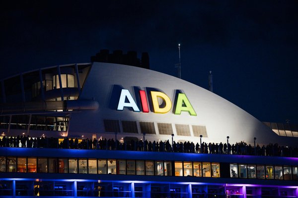 Quels sont les meilleurs itinéraires pour une randonnée en raquettes dans les montagnes Rocheuses, USA?